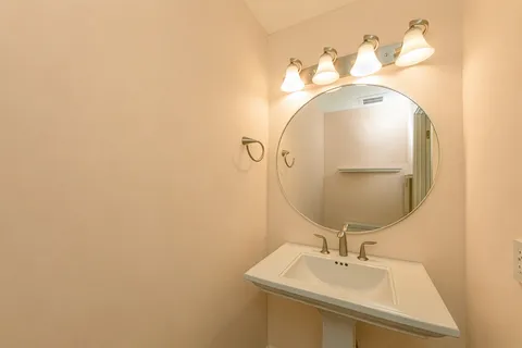 $470,000 | 408 Mallard Drive, Deerfield, IL 60015