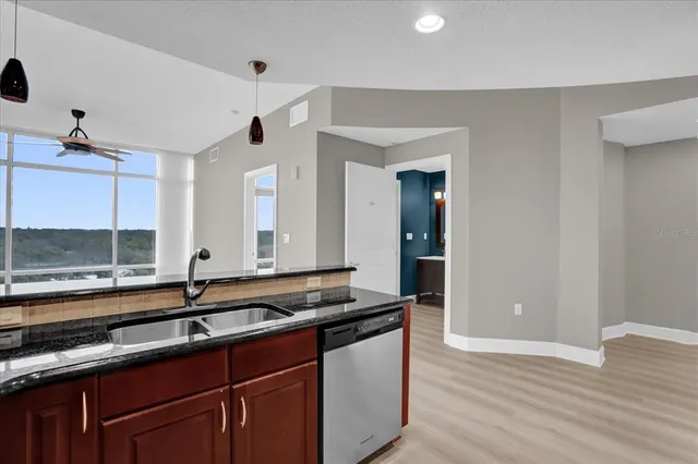 $2,750 | 101 South Eola Drive, Unit 802, Orlando, FL 32801