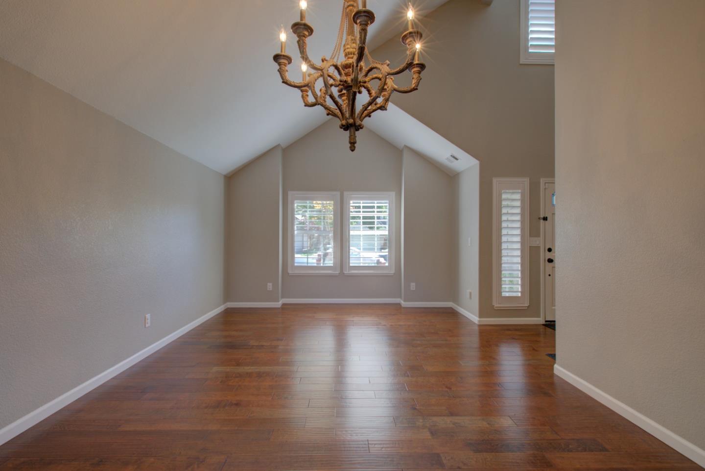 2113 Boston Way Modesto, CA 95355 - Photo 8 of 58 Gallery Image 8