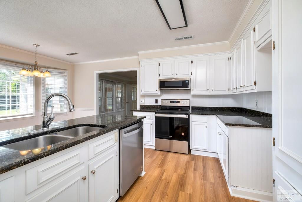 2760 Ridgehill Drive Sumter, SC 29154 - Photo 3 of 29 Gallery Image 3