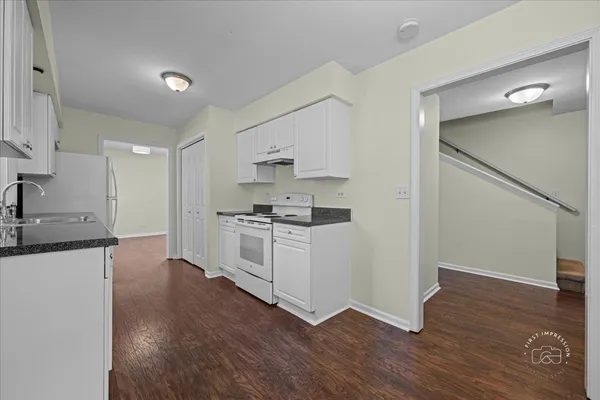 $2,700 | 751 Monticello Drive, Naperville, IL 60563