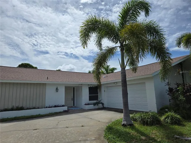 $2,675 | 1413 63rd Street West, Bradenton, FL 34209