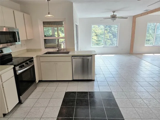 $2,675 | 1413 63rd Street West, Bradenton, FL 34209