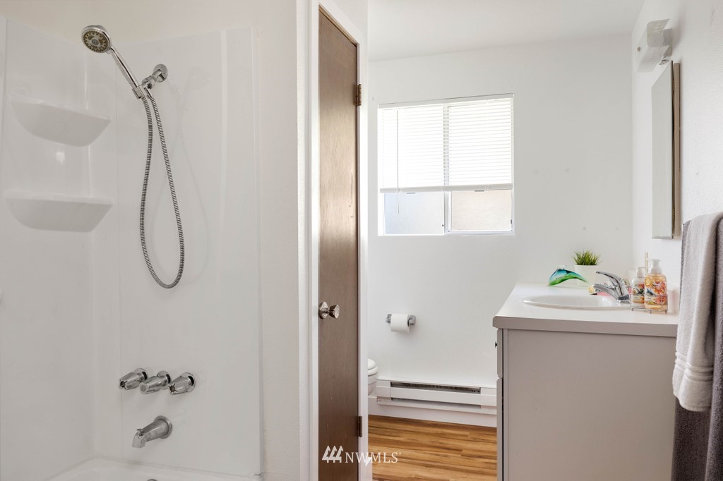 1067 Cathlamet Drive Oak Harbor, WA 98277 - Photo 13 of 21