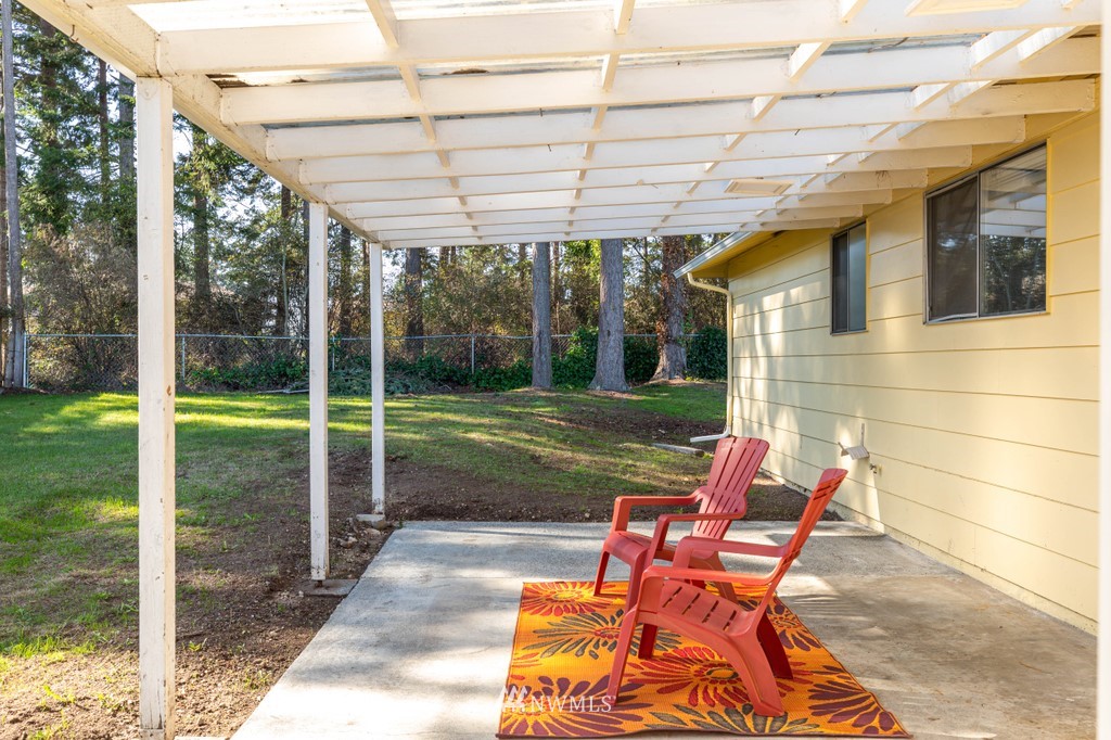 1067 Cathlamet Drive Oak Harbor, WA 98277 - Photo 19 of 21