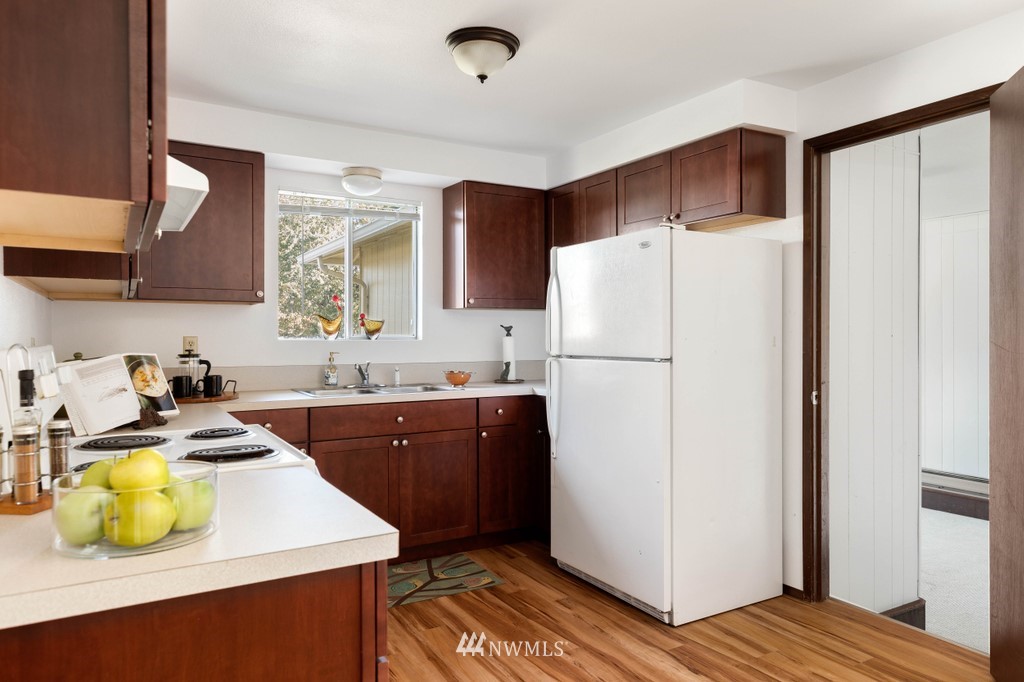 1067 Cathlamet Drive Oak Harbor, WA 98277 - Photo 7 of 21