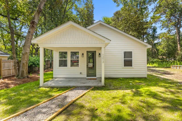 $665,000 | 1213 Chesterfield Road, North Charleston, SC 29405