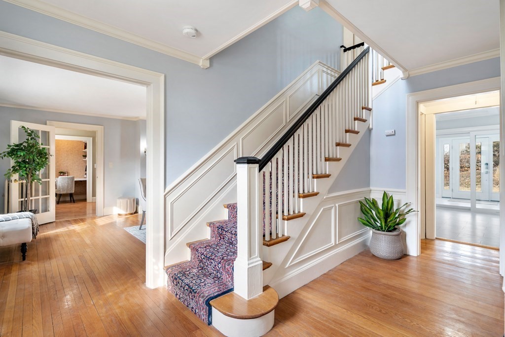 53 Bancroft Road Wellesley, MA 02481 - Photo 12 of 36