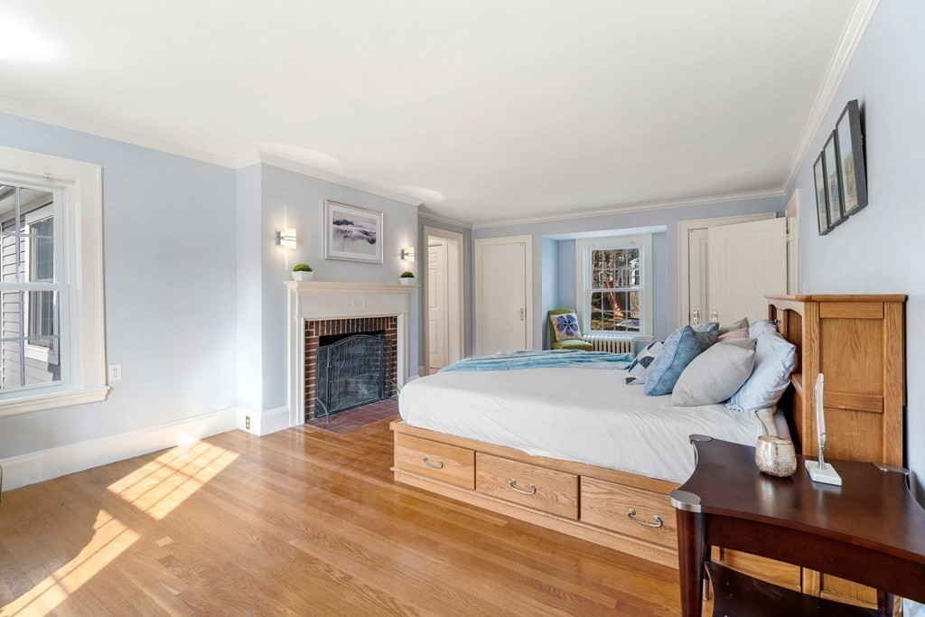 53 Bancroft Road Wellesley, MA 02481 - Photo 14 of 36