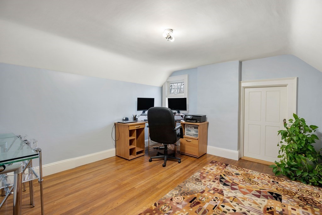 53 Bancroft Road Wellesley, MA 02481 - Photo 24 of 36