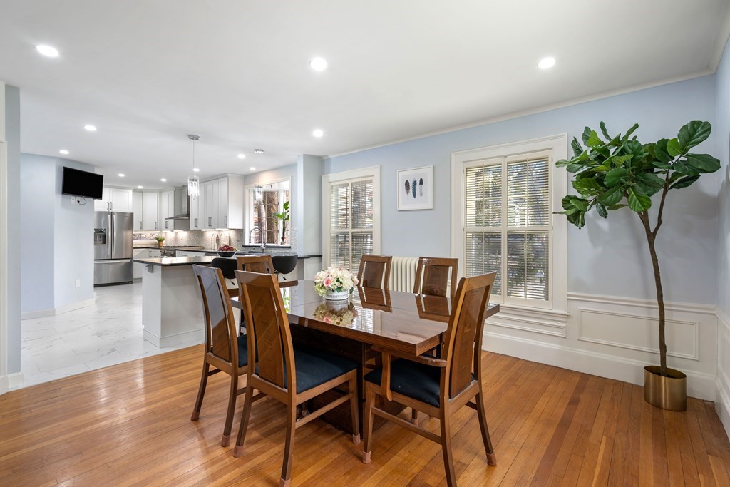 53 Bancroft Road Wellesley, MA 02481 - Photo 10 of 36