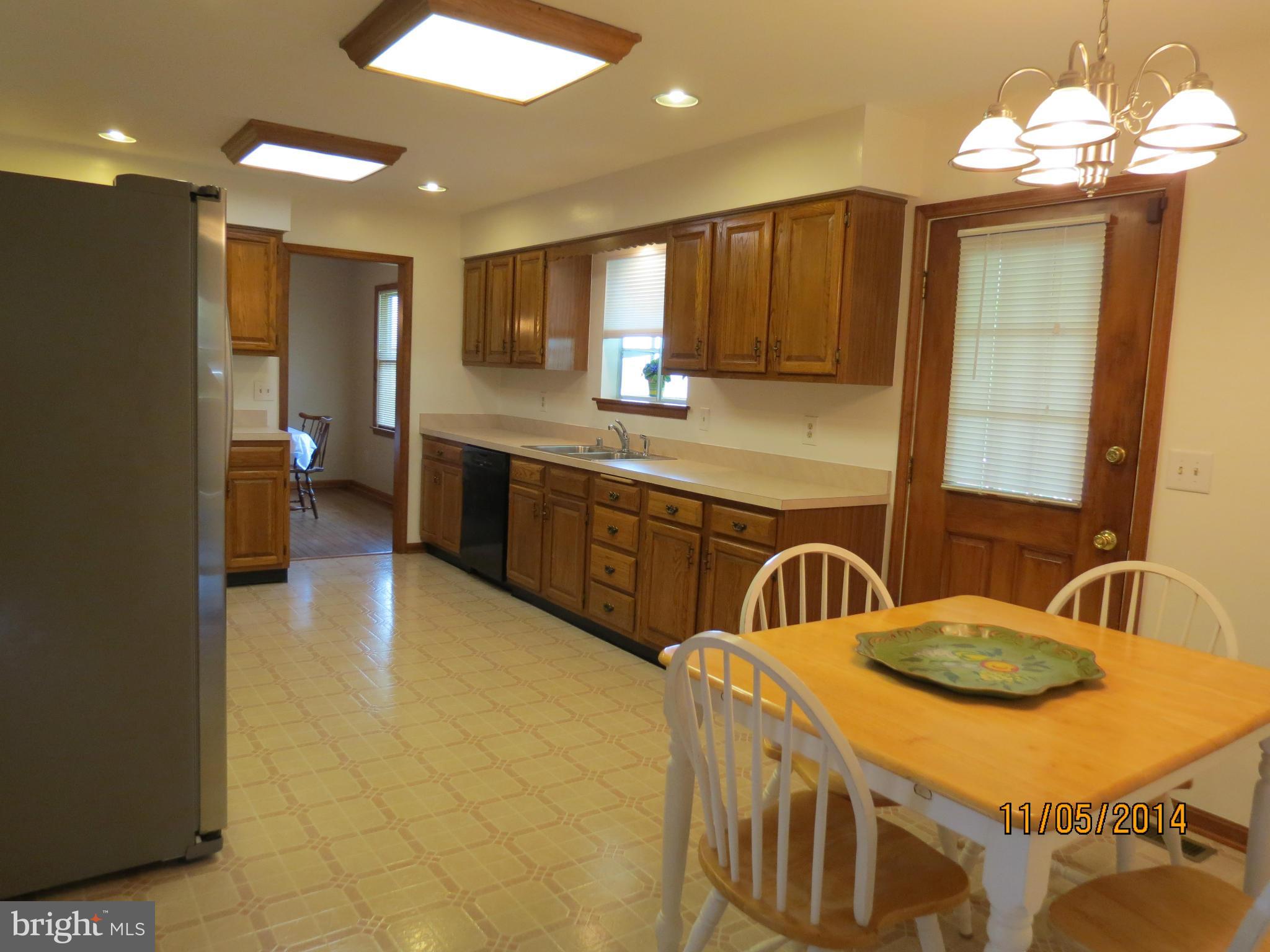 419 North Clear Ridge Road Union Bridge, MD 21791 - Photo 5 of 30 Kitchen