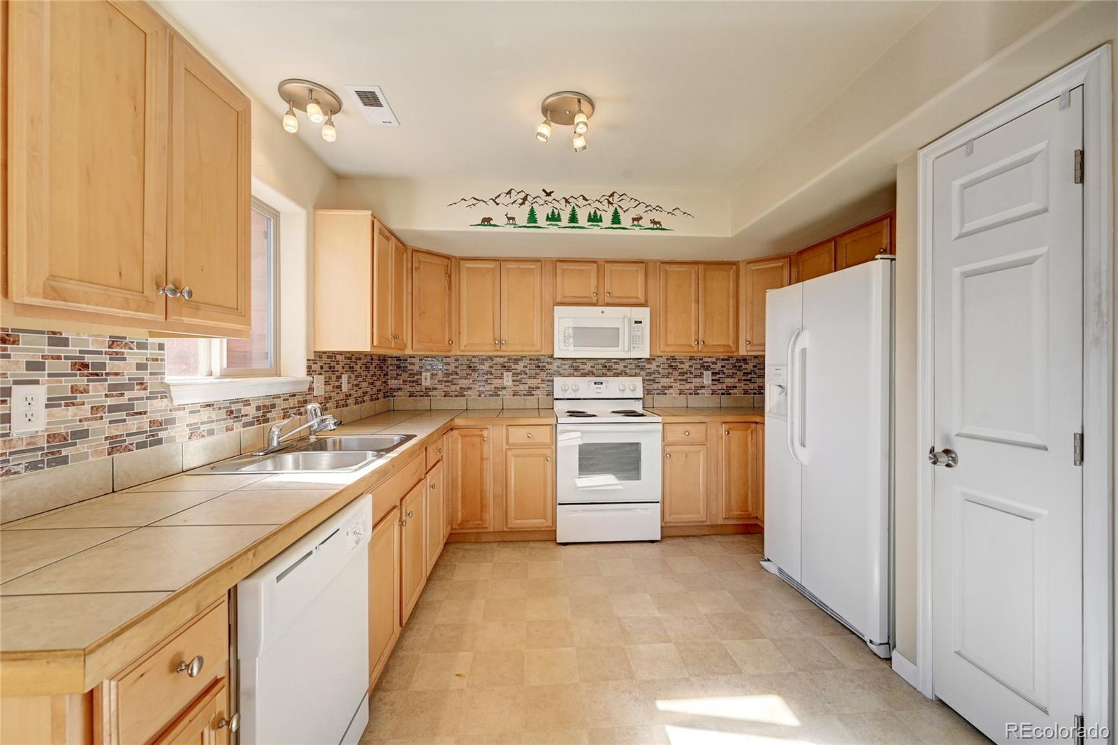 303 Virginia Road, Unit A Bailey, CO 80421 - Photo 13 of 23 Gallery Image 13