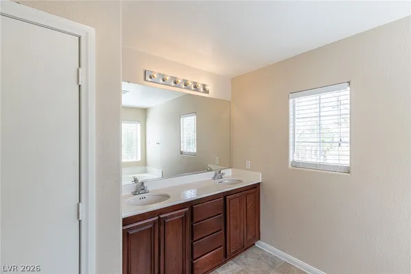 $2,350 | 139 Kilmartin Valley Court, Las Vegas, NV 89148