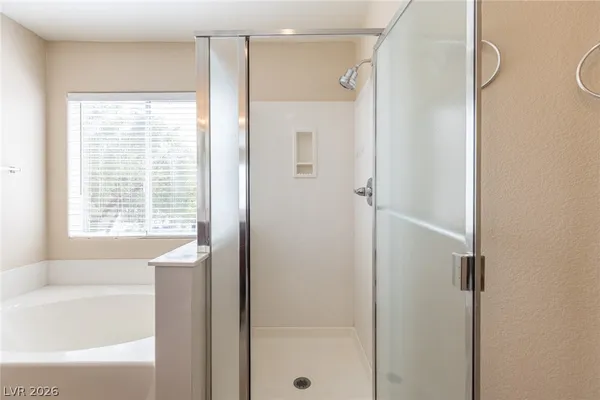 $2,350 | 139 Kilmartin Valley Court, Las Vegas, NV 89148