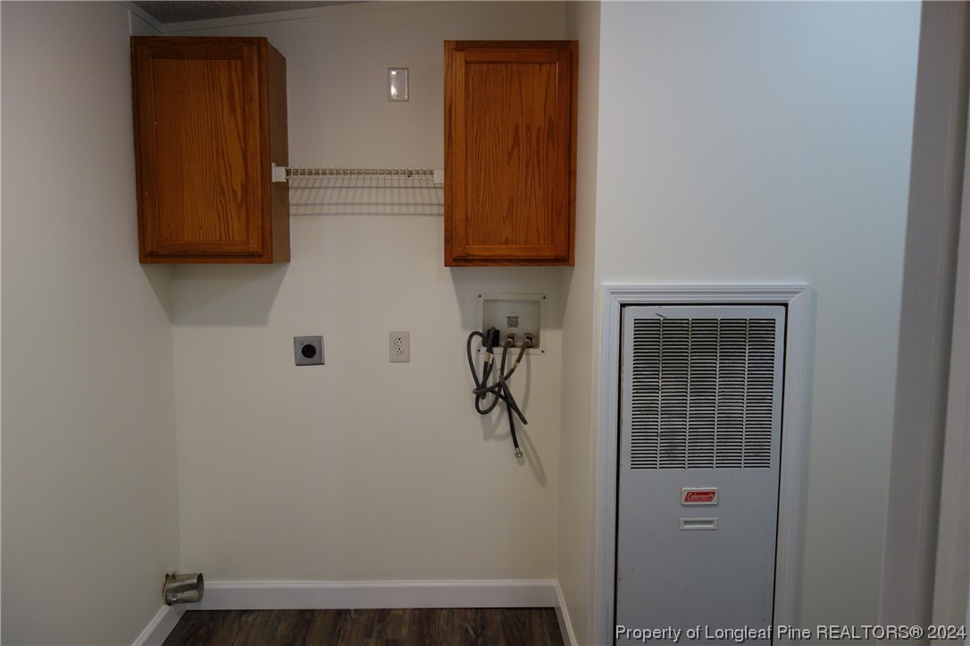 3001 Popes Crossing Road Lumberton, NC 28358 - Photo 13 of 43 a bathroom with a shower