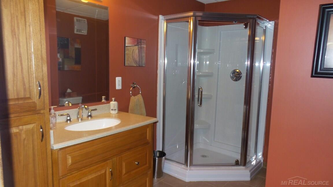 1201 Lakeview Drive Rochester Hills, MI 48306 - Photo 21 of 30