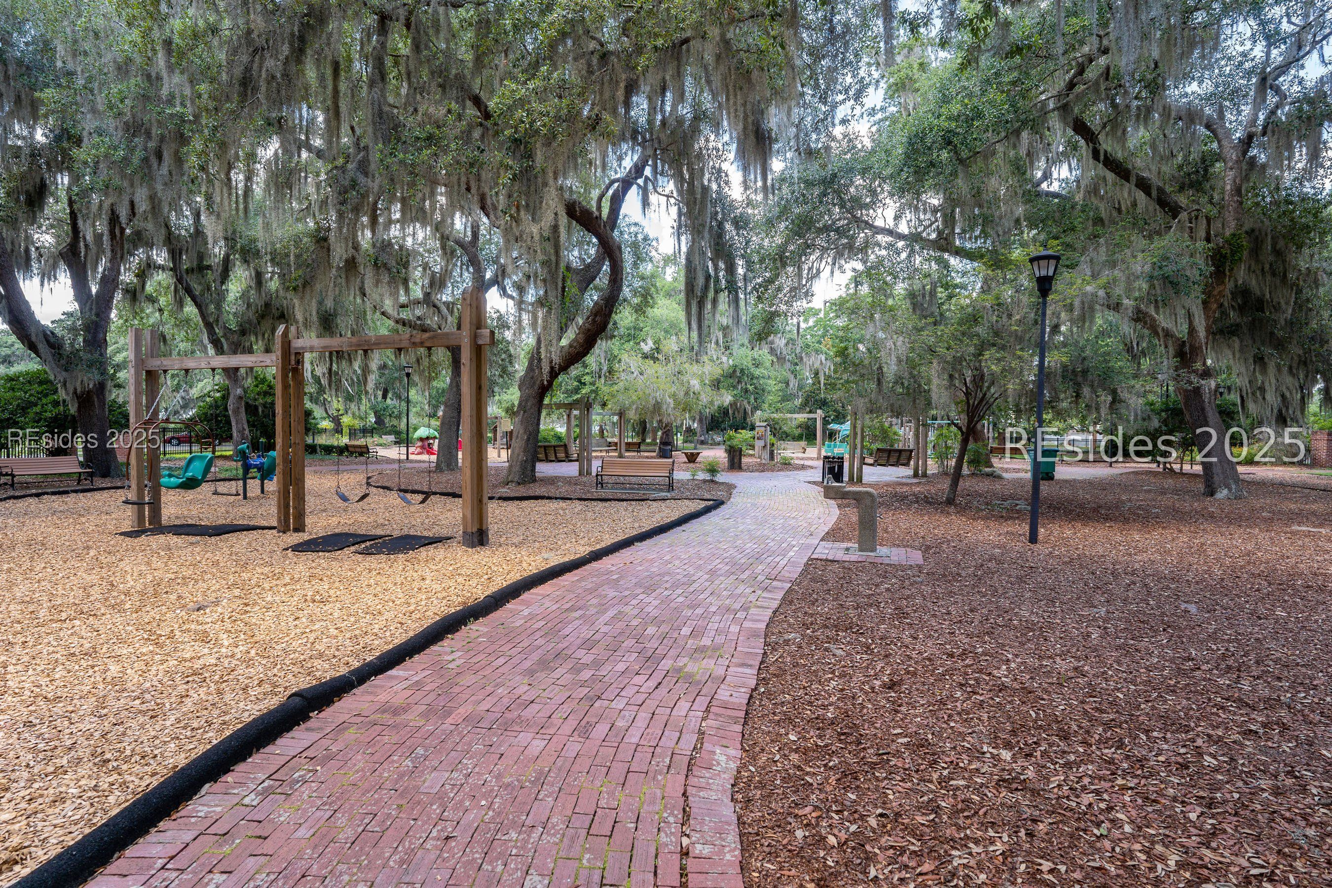 2 Albert Street Beaufort, SC 29902 - Photo 12 of 24