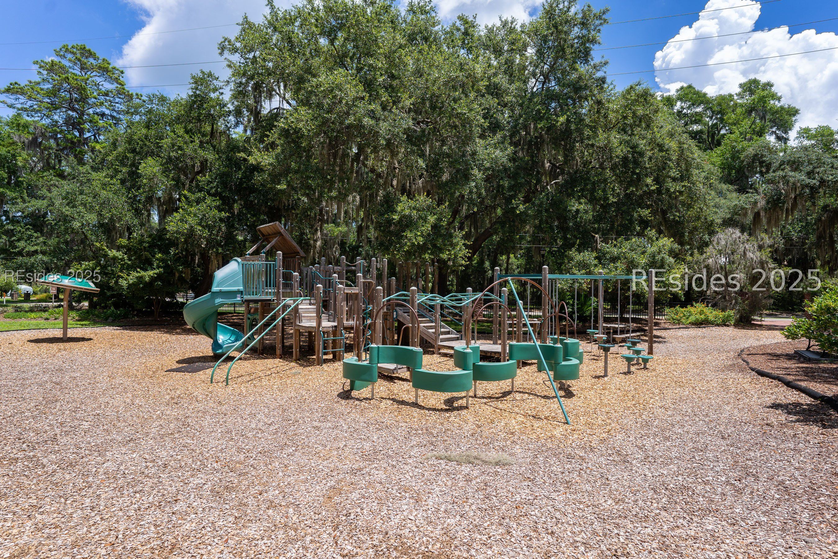 2 Albert Street Beaufort, SC 29902 - Photo 10 of 24