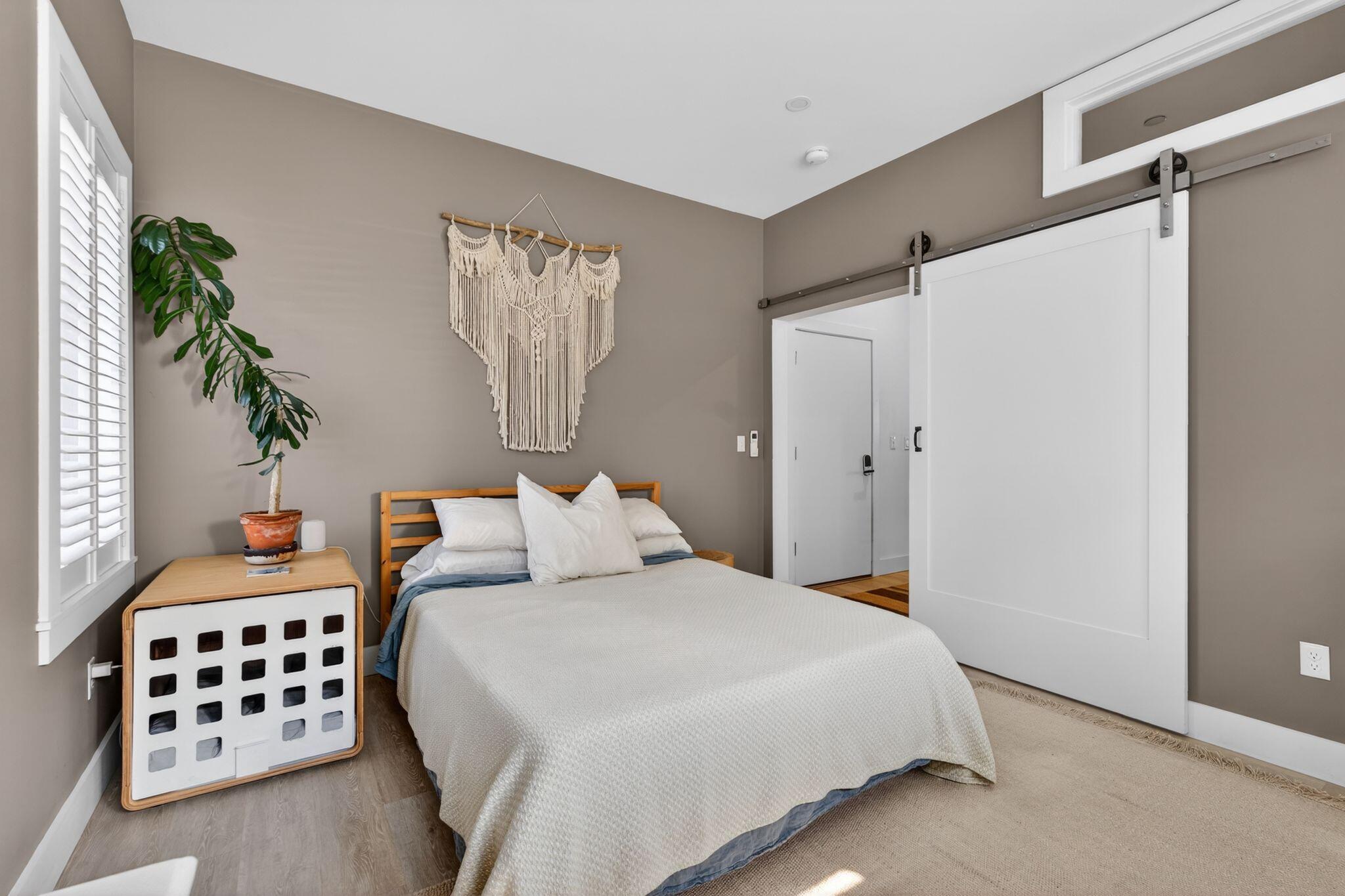 30 Merrill Street, Unit 1 Portland, ME 04101 - Photo 23 of 33 31_DSC06105
