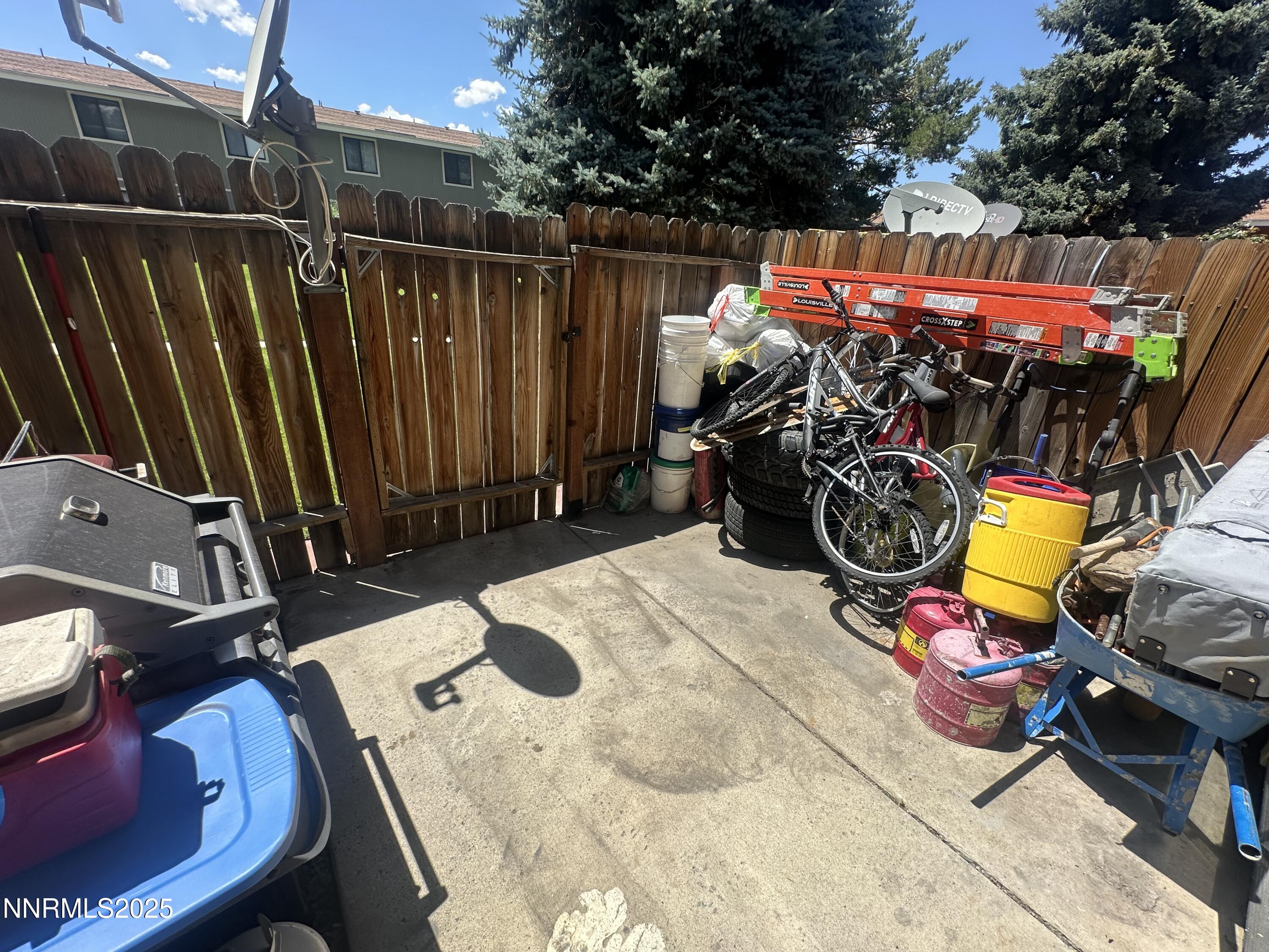 863 Nutmeg Place, Unit 12 Reno, NV 89502 - Photo 17 of 31 a view of a chairs in patio