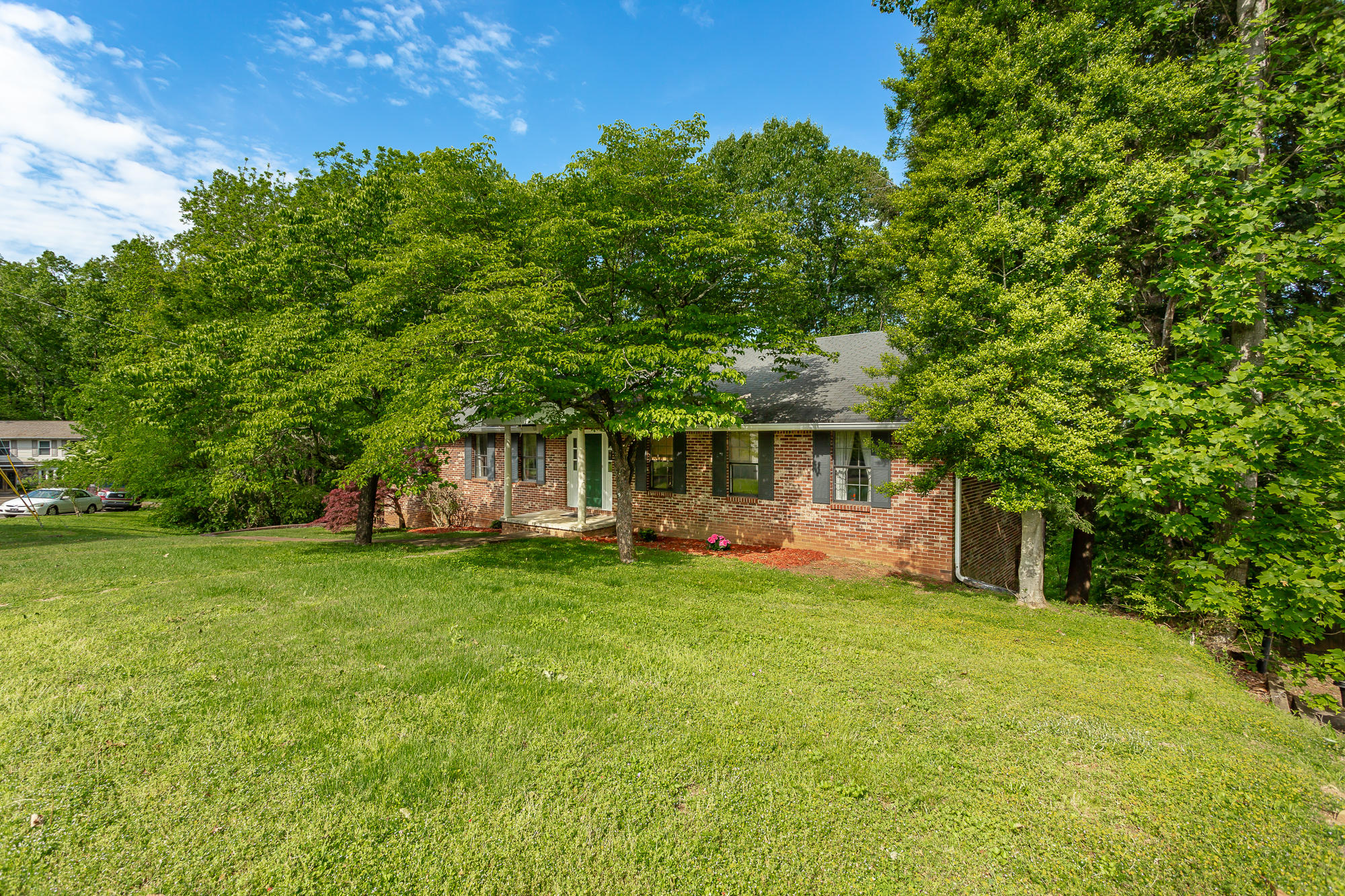 8807 Point S Lane Chattanooga, TN 37421 - Photo 5 of 50 8807 Point S Ln. HD-5