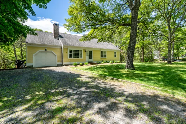 $615,000 | 168 White Moss Drive, Marstons Mills, MA 02648