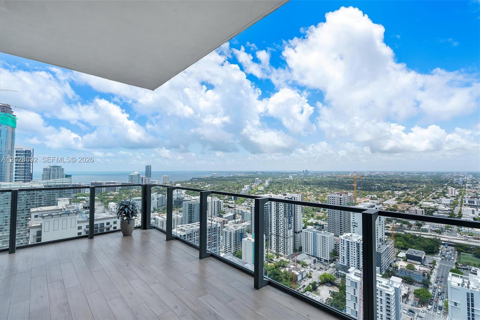 88 Southwest 7th Street, Unit 4001 Miami, FL 33130 - Photo 51 of 75