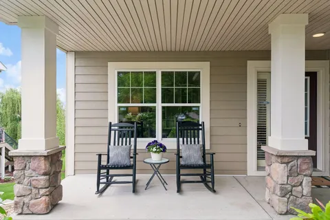 $650,000 | 2715 Fieldstone Drive, Victoria, MN 55386