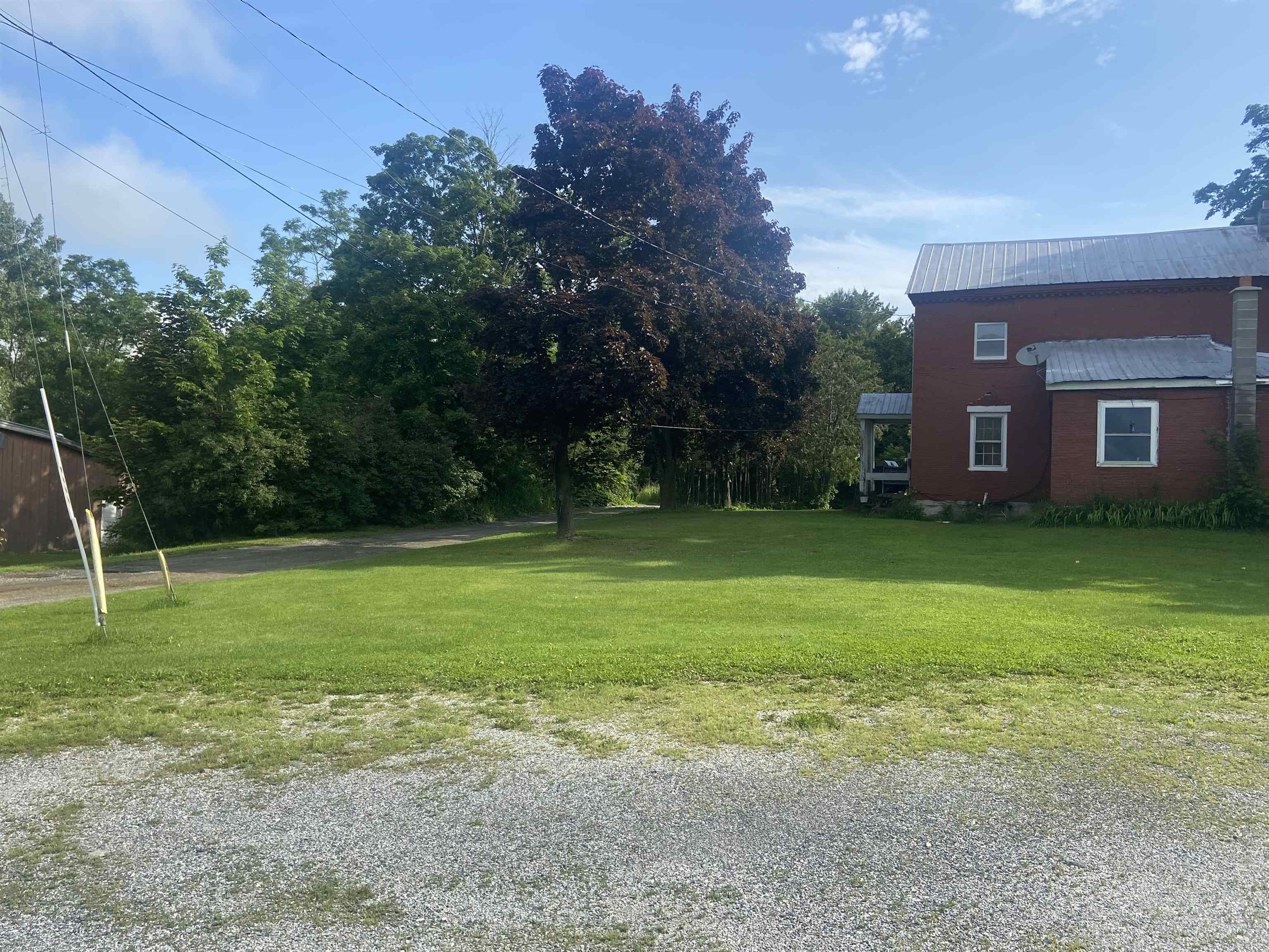 135 Chubb Street St. Albans Town, VT 05478 - Photo 2 of 13