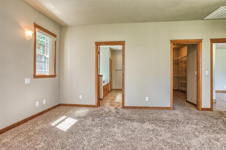 182 Echo Way Eagle Point, OR 97524 - Photo 22 of 35 Additional Photo