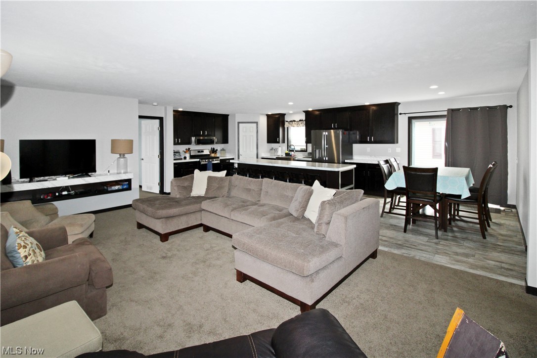 1609 Coldwater Crossing Road Lakeside Marblehead, OH 43440 - Photo 12 of 38 View of carpeted living room