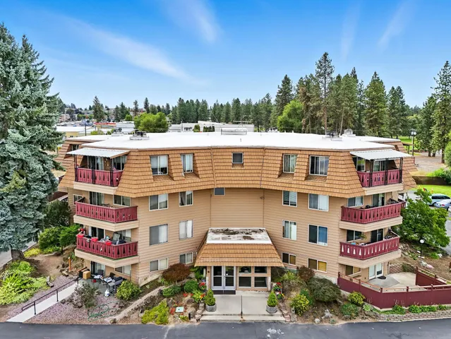 $275,000 | 9020 North Country Homes Boulevard, Unit 23, Spokane, WA 99218