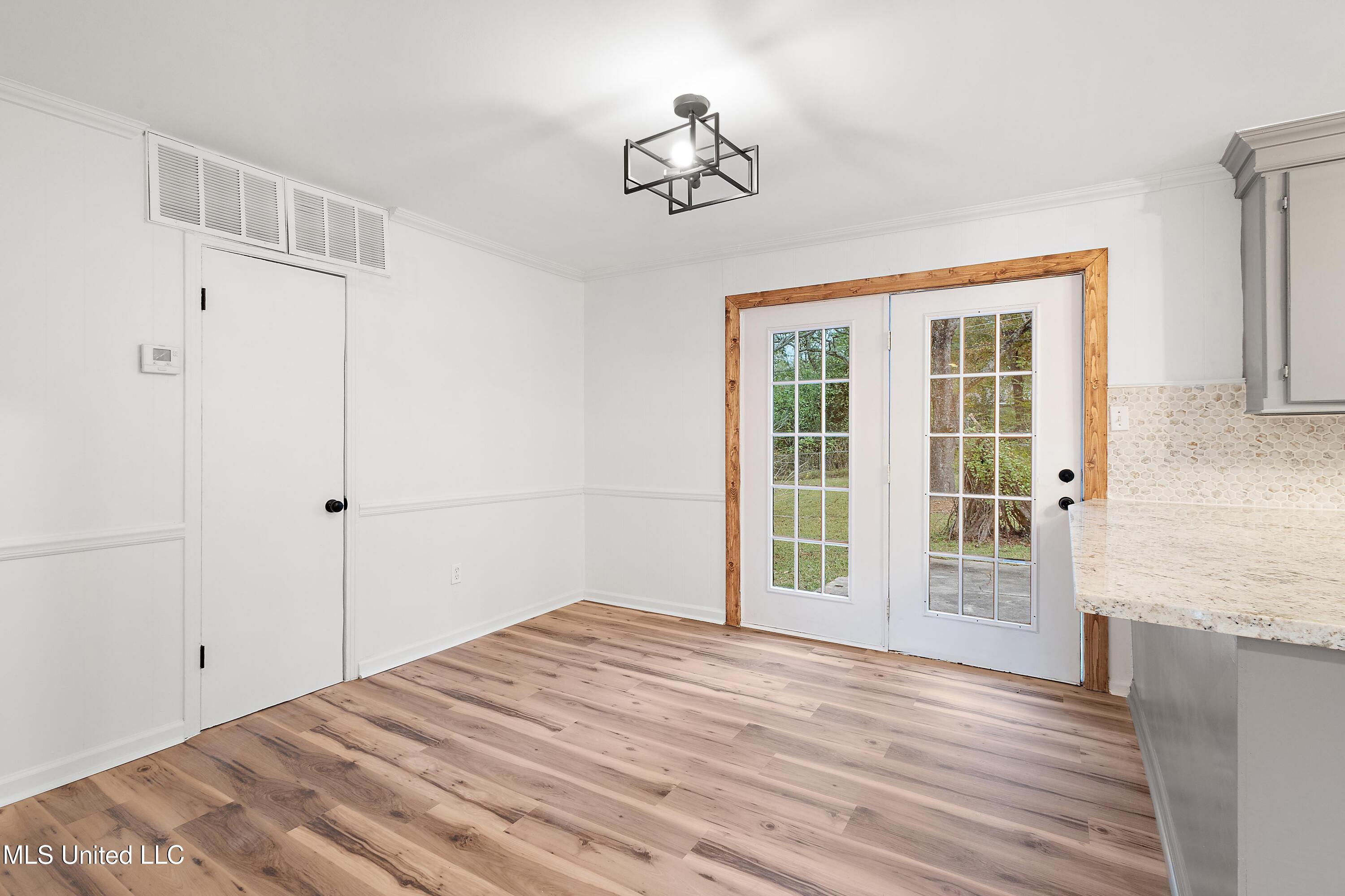 338 South Fox Hall Road Pearl, MS 39208 - Photo 4 of 13 z5xmncj76x