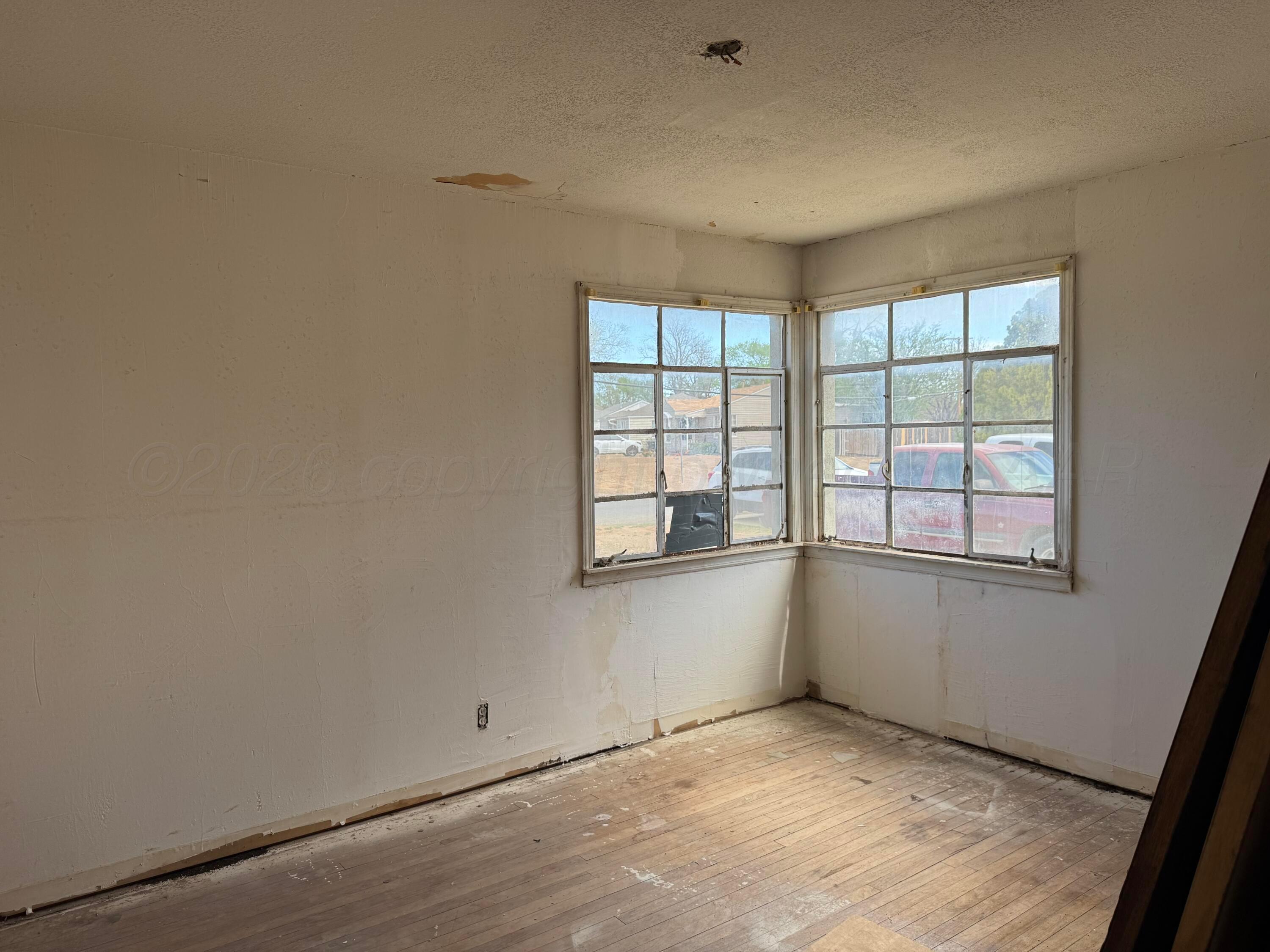 4609 Southwest 16th Avenue Amarillo, TX 79106 - Photo 15 of 20 IMG_4170