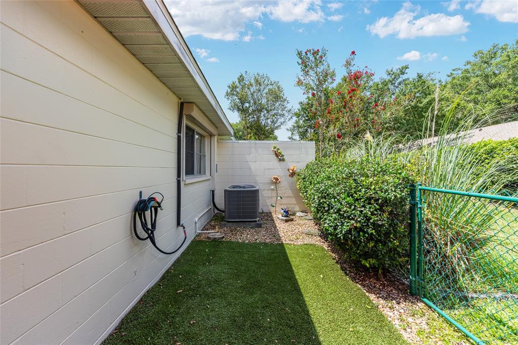 9382 Southwest 89th Court Road, Unit E Ocala, FL 34481 - Photo 42 of 44