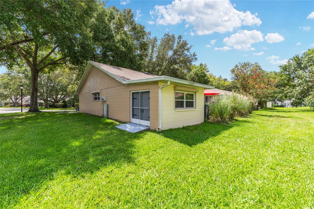 9382 Southwest 89th Court Road, Unit E Ocala, FL 34481 - Photo 6 of 44