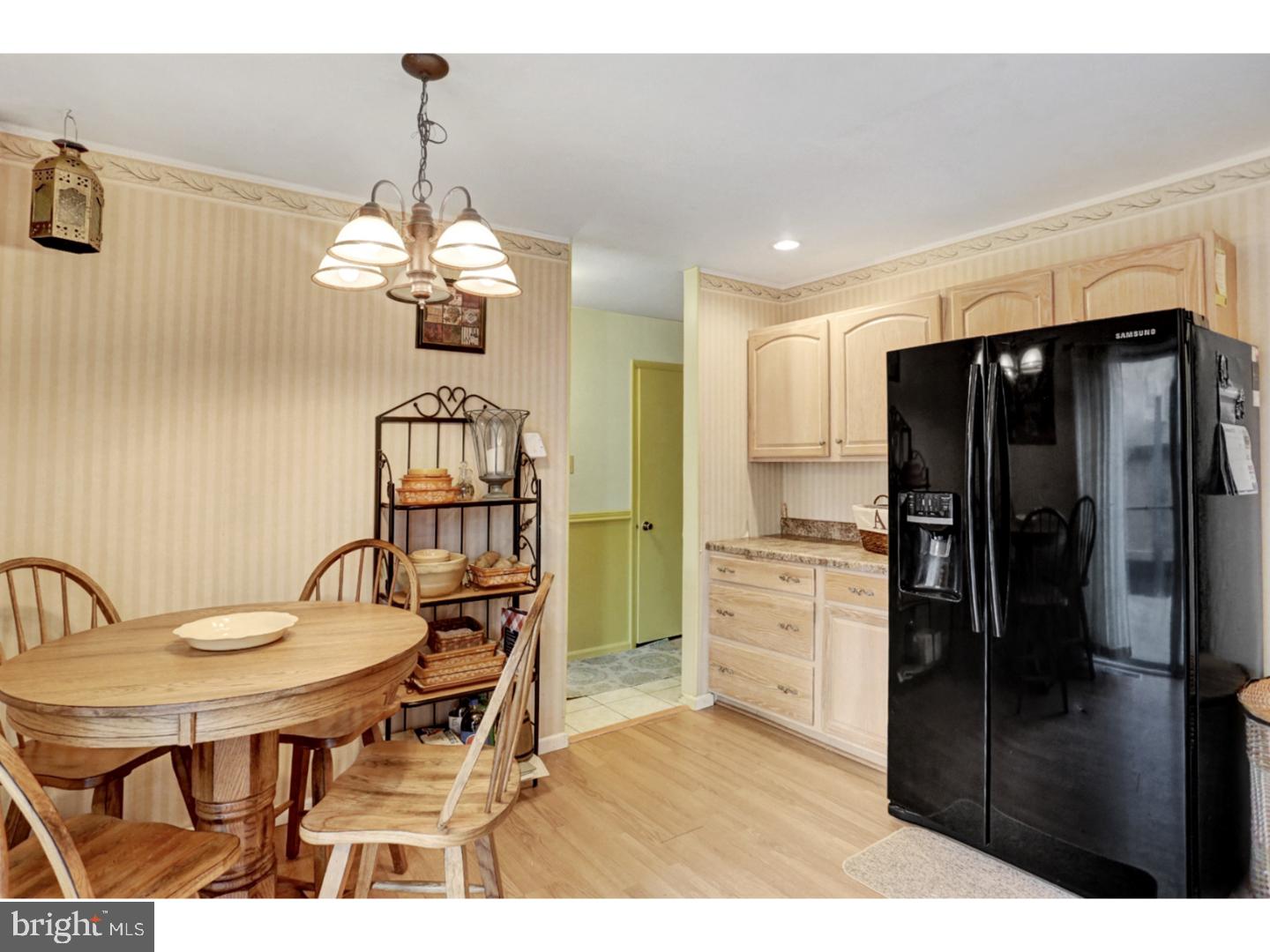11 Pinehurst Court Reading, PA 19607 - Photo 3 of 25 Gallery Image 3