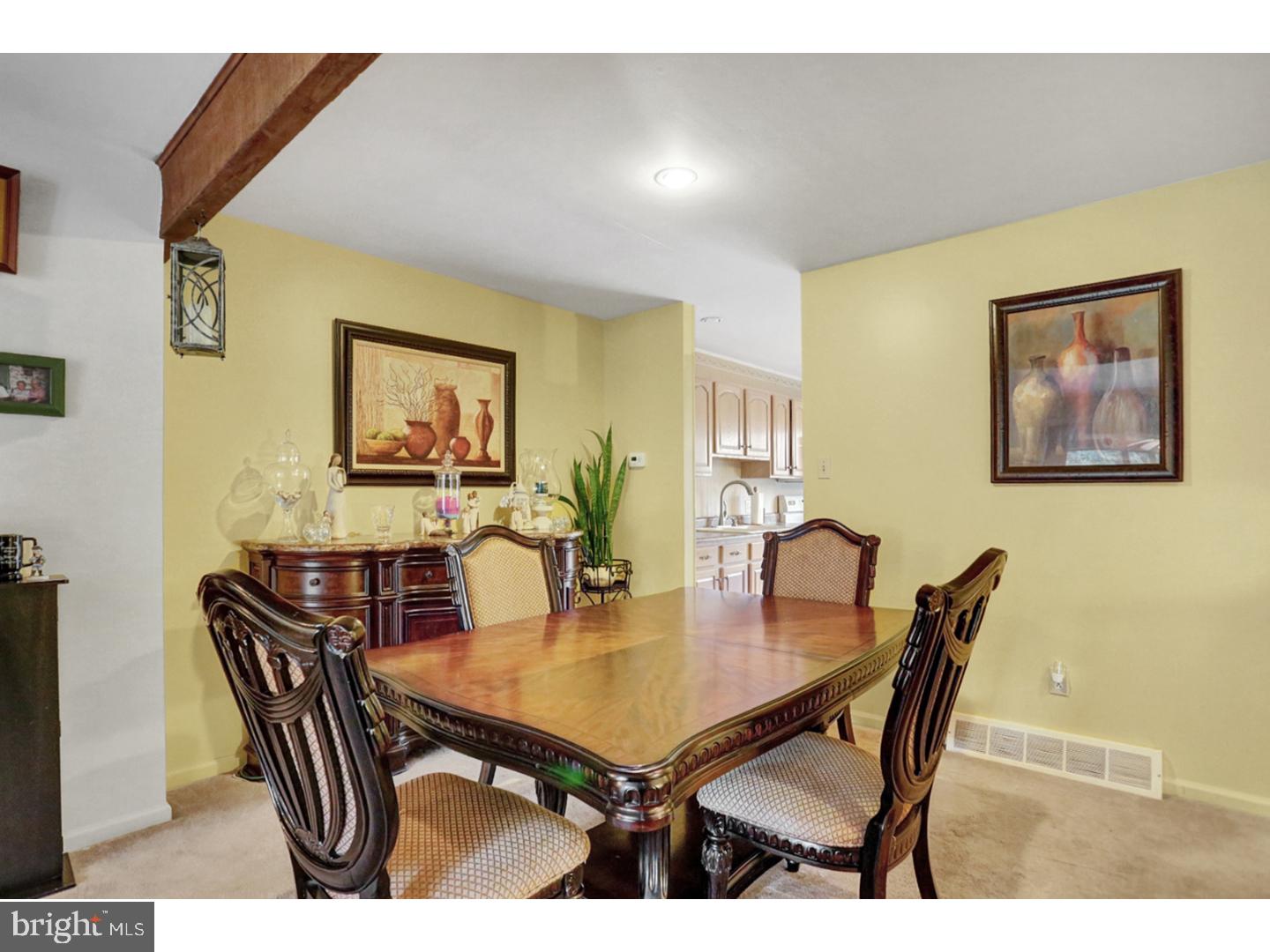 11 Pinehurst Court Reading, PA 19607 - Photo 5 of 25 Gallery Image 5