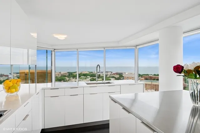 $1,899,995 | 1720 Maple Avenue, Unit 2710, Evanston, IL 60201