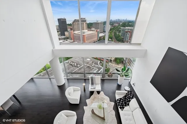 $1,899,995 | 1720 Maple Avenue, Unit 2710, Evanston, IL 60201