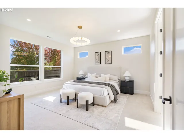 $1,100,000 | 12309 Northeast 66th Avenue, Vancouver, WA 98686