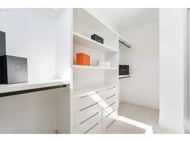 $1,100,000 | 12309 Northeast 66th Avenue, Vancouver, WA 98686