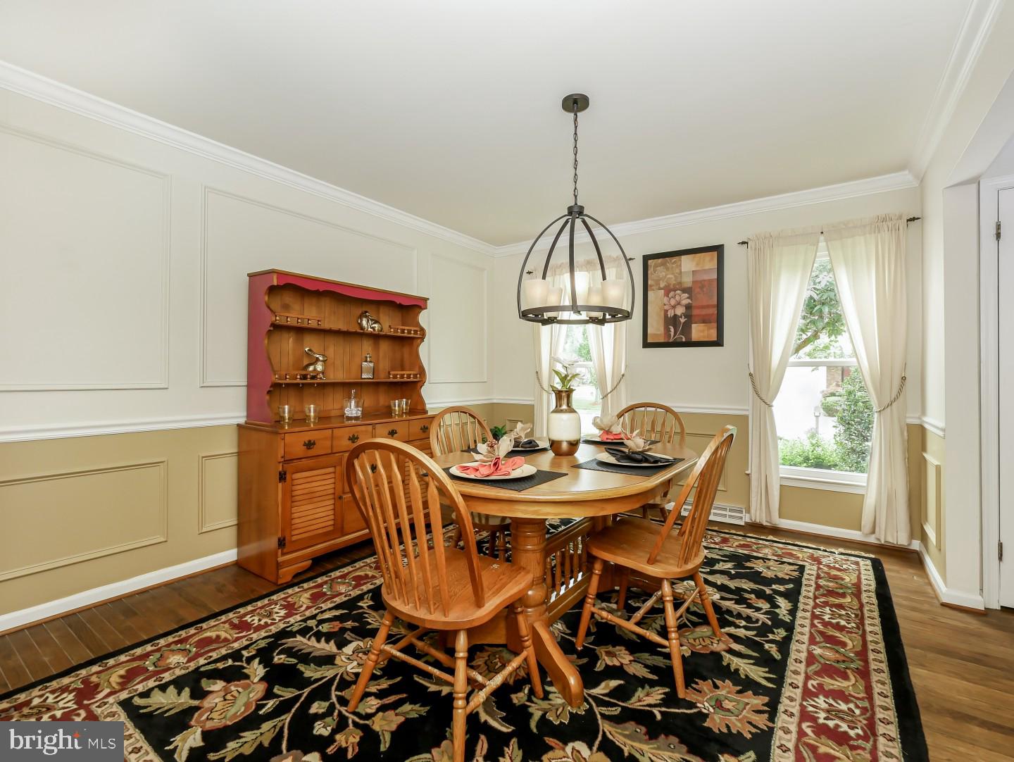 281 Cliveden Drive Newtown, PA 18940 - Photo 22 of 35 a view of a dining room and a window