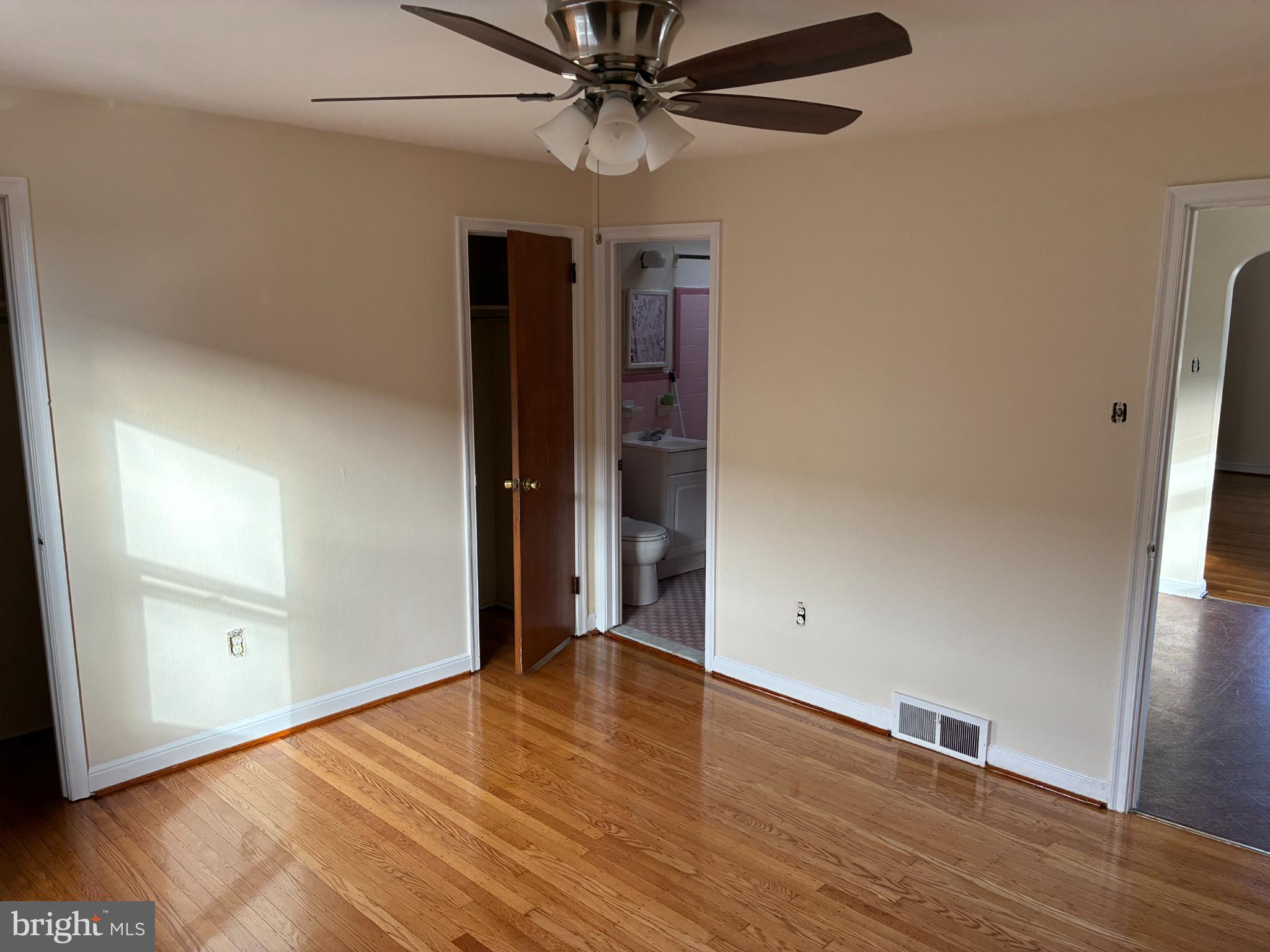 504 67th Avenue Philadelphia, PA 19126 - Photo 6 of 10 Bedroom