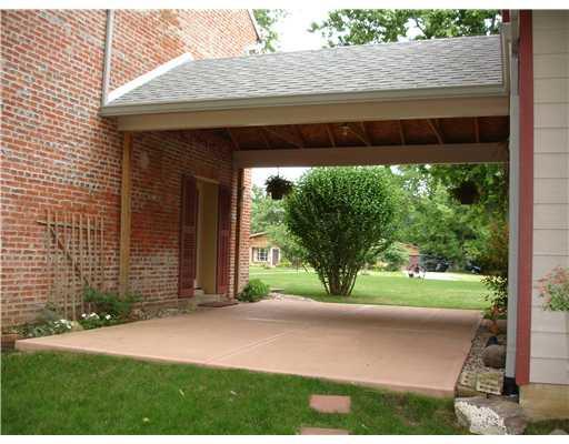7349 Grayson Drive Springfield, OH 45502 - Photo 4 of 17