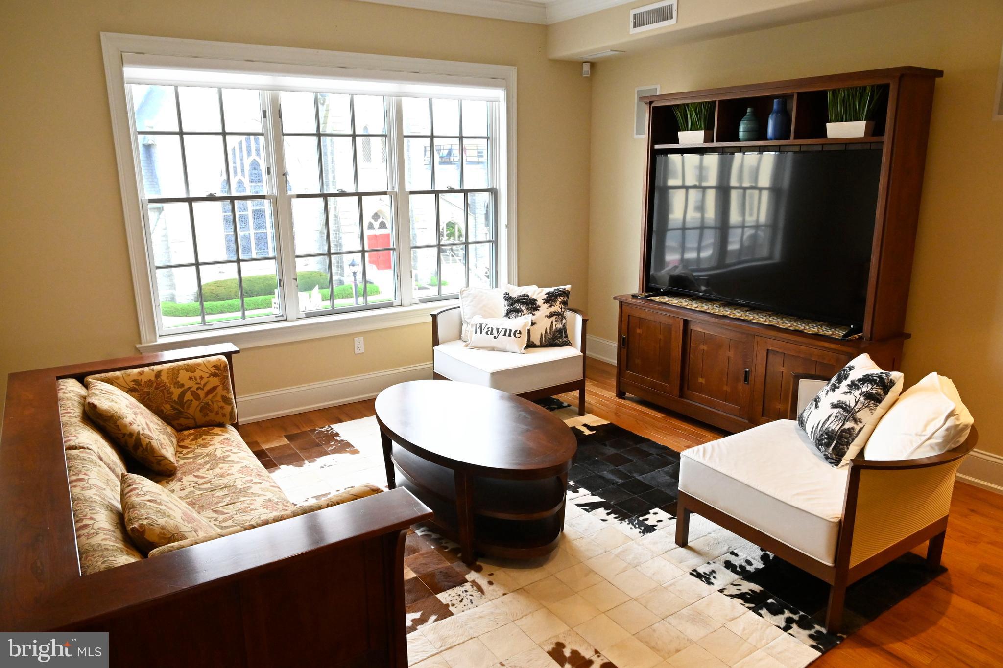 108 East Lancaster Avenue, Unit B2 Wayne, PA 19087 - Photo 8 of 28 Living area