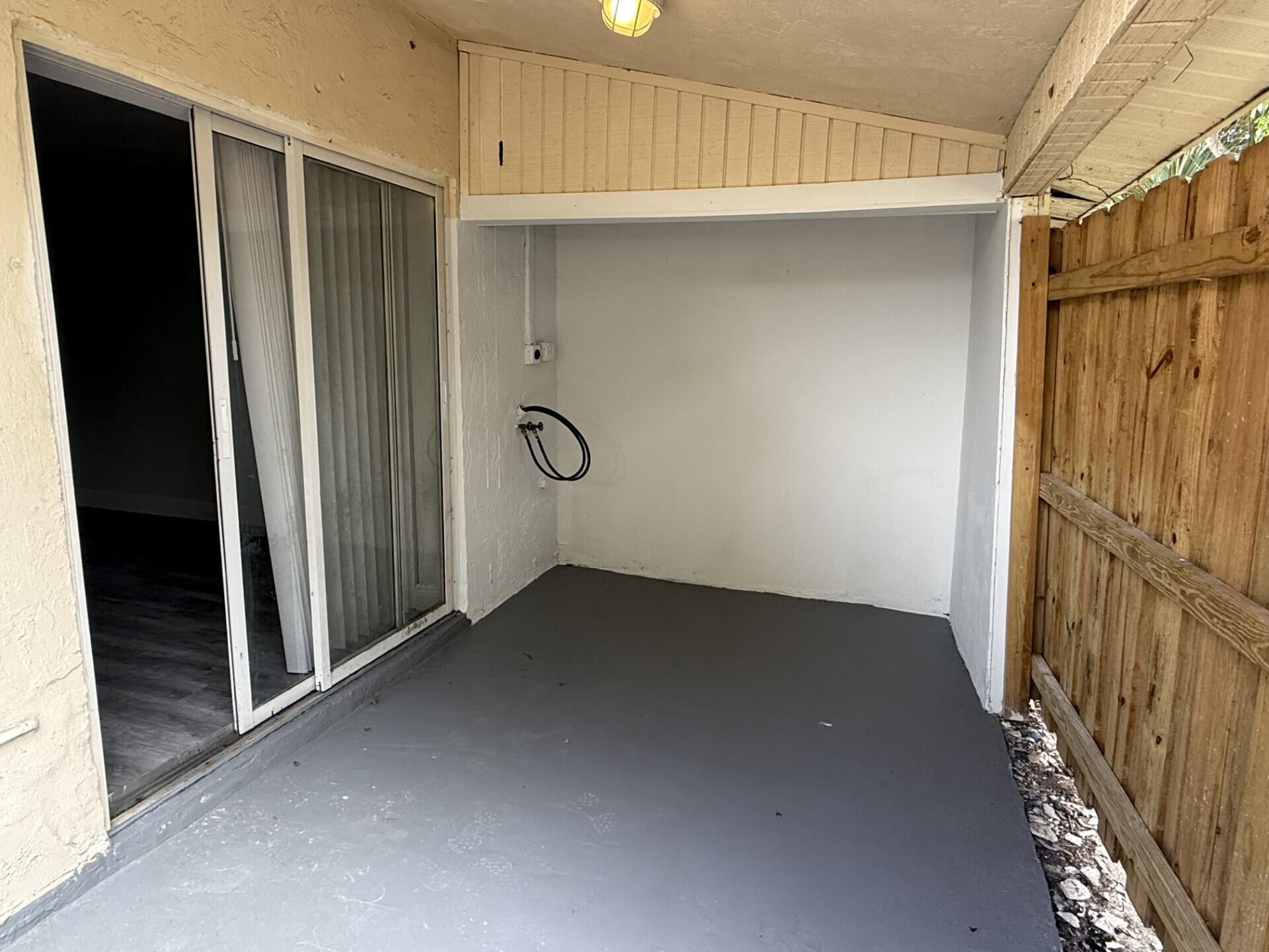 3525 Avenue J, Unit B Riviera Beach, FL 33404 - Photo 9 of 10 Patio