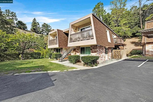 $469,000 | 146 Ascot Court, Unit 2, Moraga, CA 94556