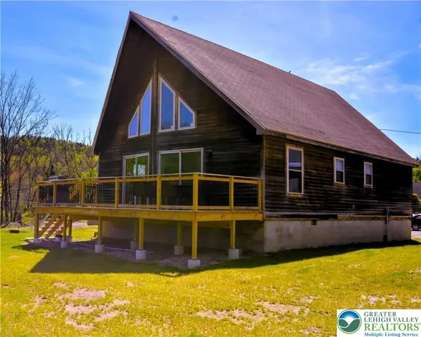 $3,000 | 1500 Rock Street, Unit 2, Lehighton, PA 18235